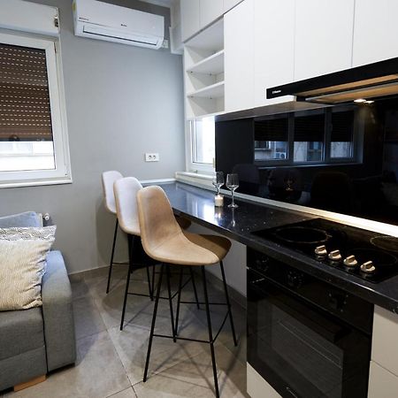 Minimalist Design Apartament In Magheru Βουκουρέστι Εξωτερικό φωτογραφία